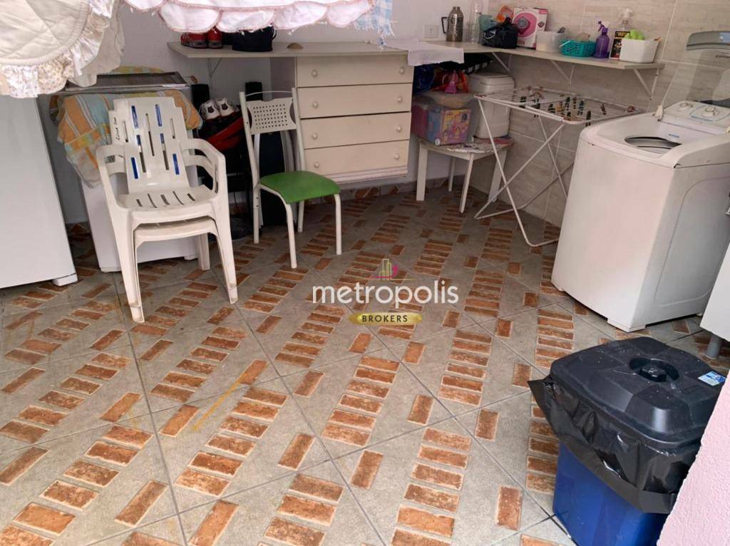 Sobrado à venda com 2 quartos, 220m² - Foto 39