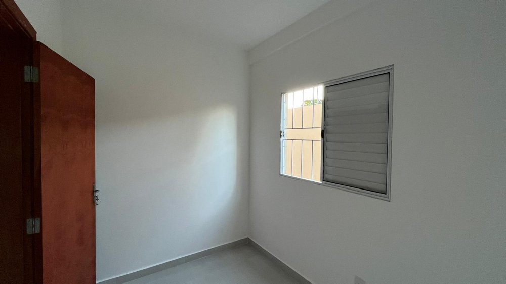 Casa à venda com 3 quartos, 360m² - Foto 3