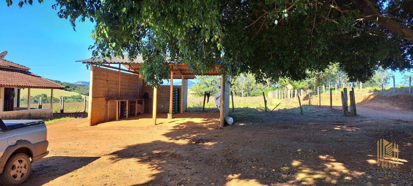 Chácara à venda com 3 quartos, 100m² - Foto 6