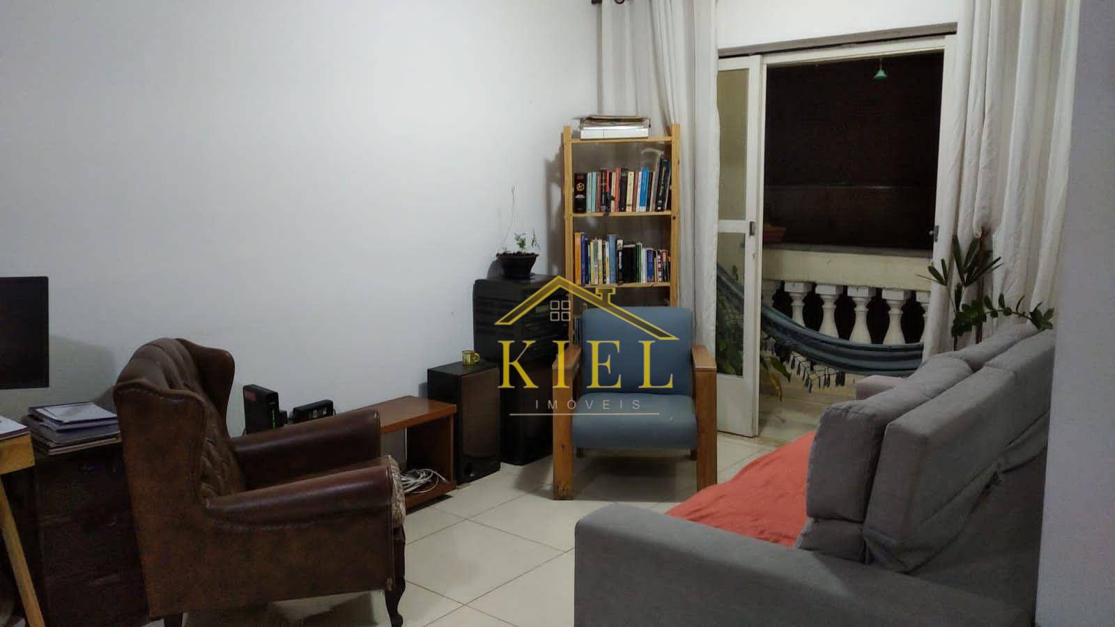 Apartamento à venda com 3 quartos, 93m² - Foto 3