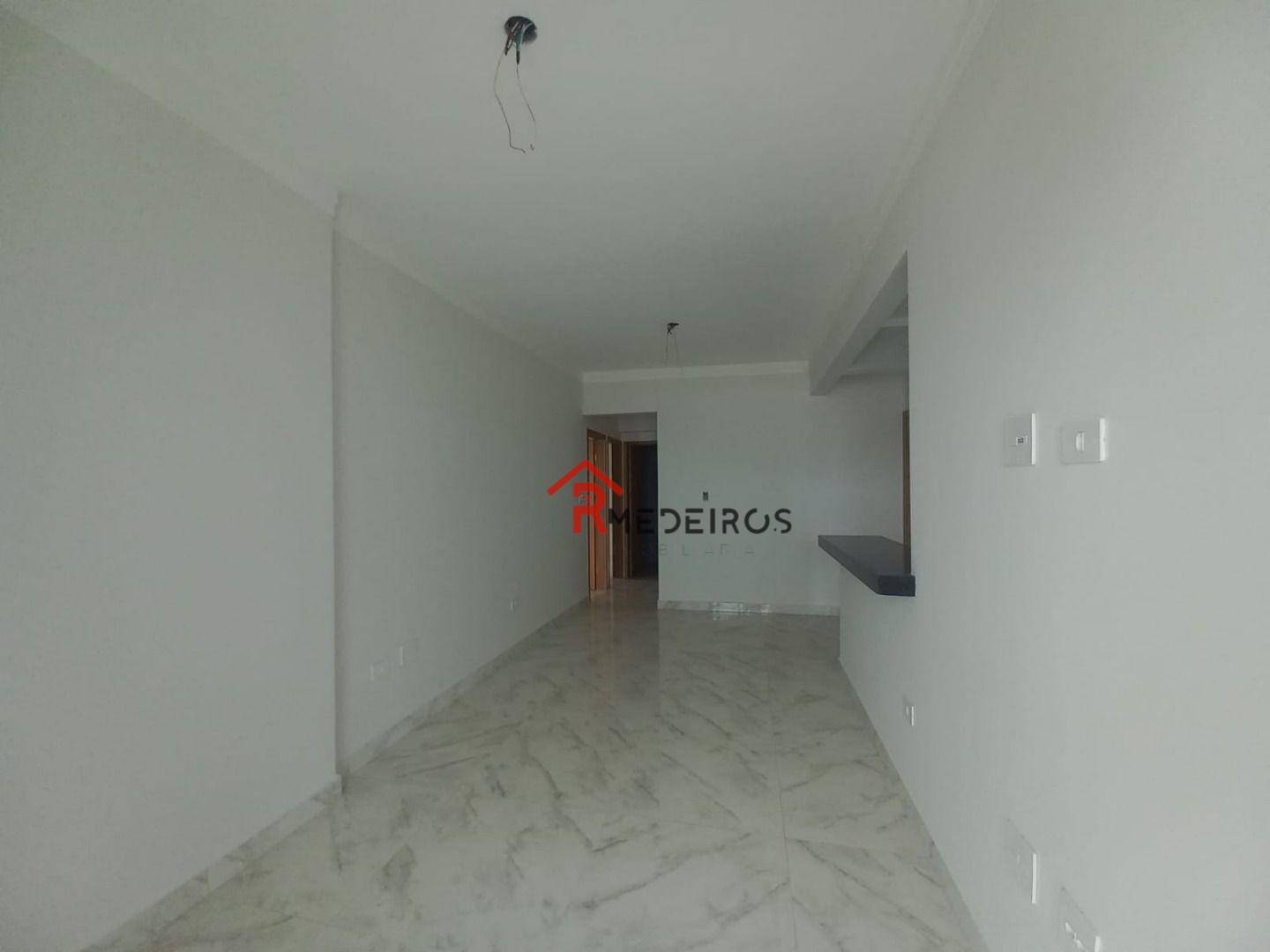 Apartamento à venda com 2 quartos, 75m² - Foto 3