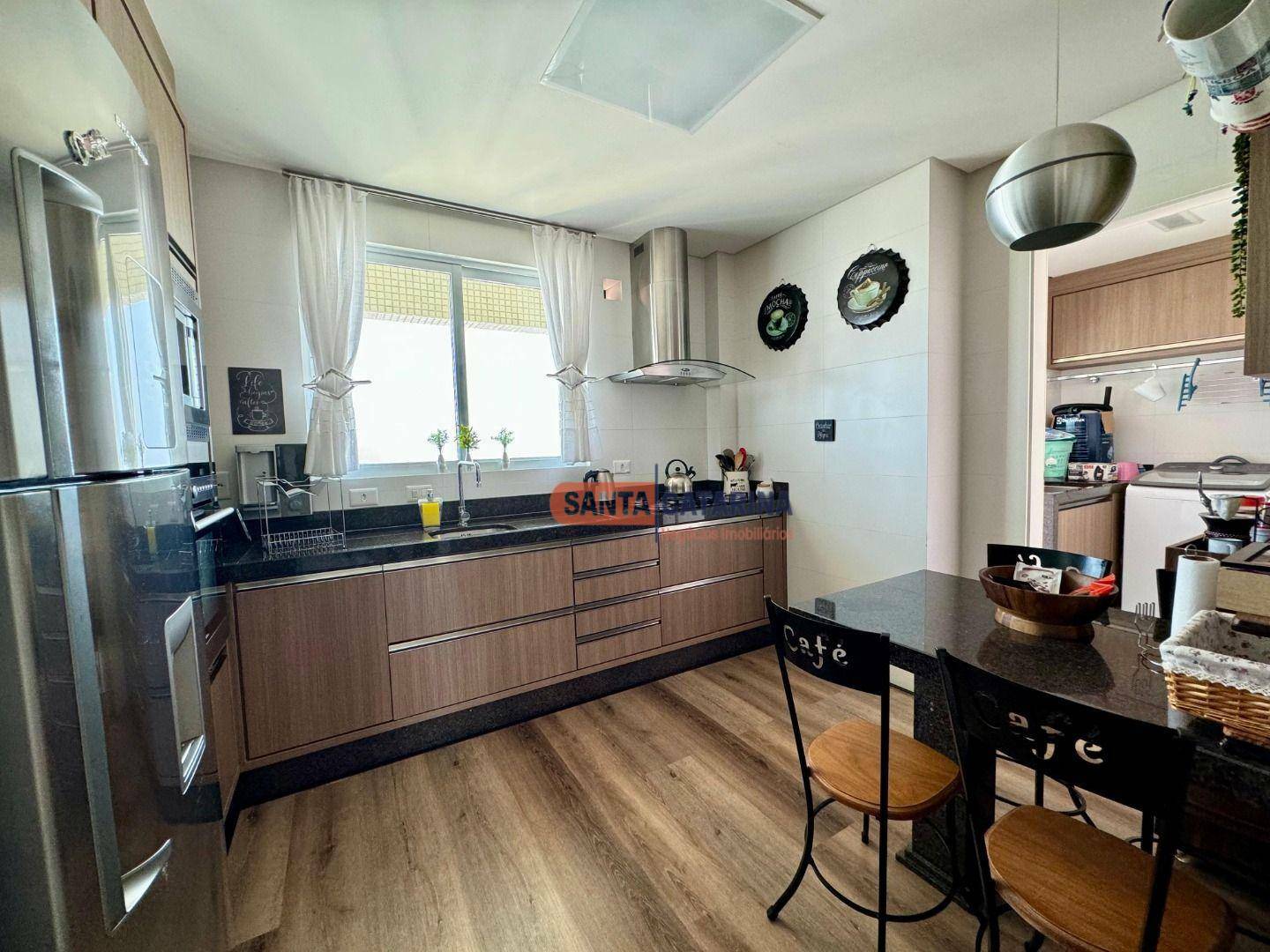 Apartamento à venda com 4 quartos, 144m² - Foto 9