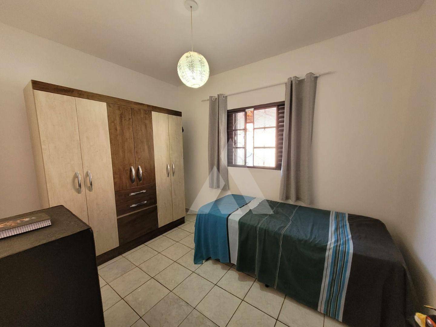 Casa à venda com 4 quartos, 260m² - Foto 12