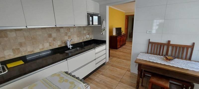 Casa à venda com 2 quartos, 94m² - Foto 1