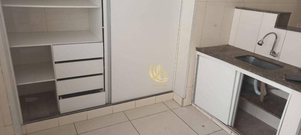 Sobrado à venda com 3 quartos, 100m² - Foto 19