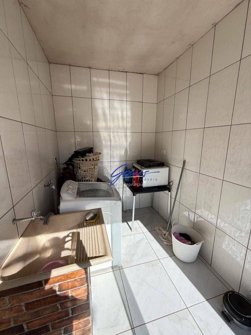 Casa à venda com 2 quartos, 110m² - Foto 12