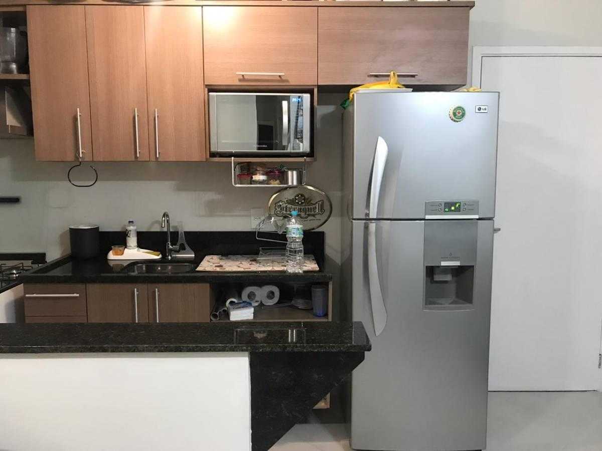 Apartamento à venda com 2 quartos, 65m² - Foto 15