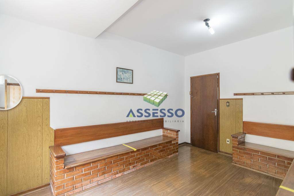 Casa à venda com 1 quarto, 300m² - Foto 9