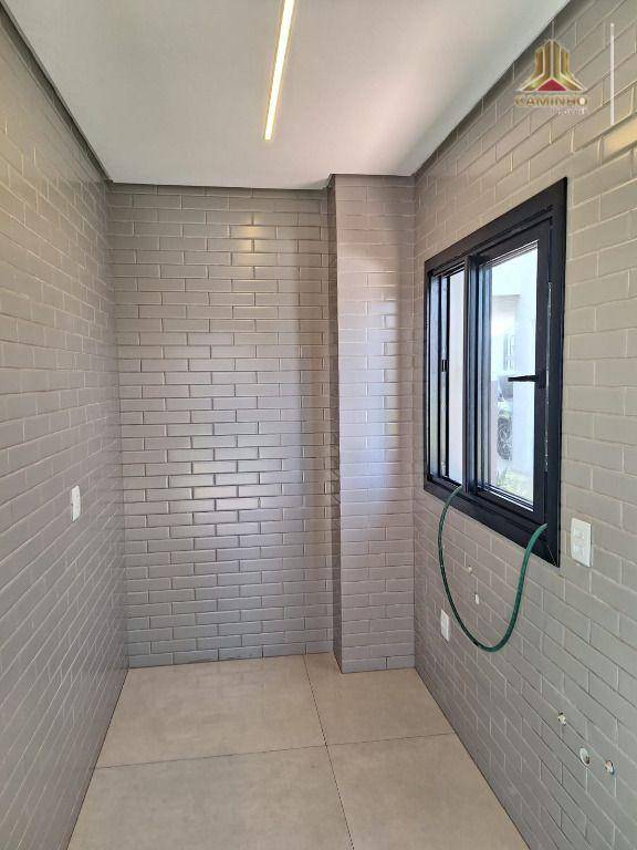 Casa de Condomínio à venda com 4 quartos, 241m² - Foto 13