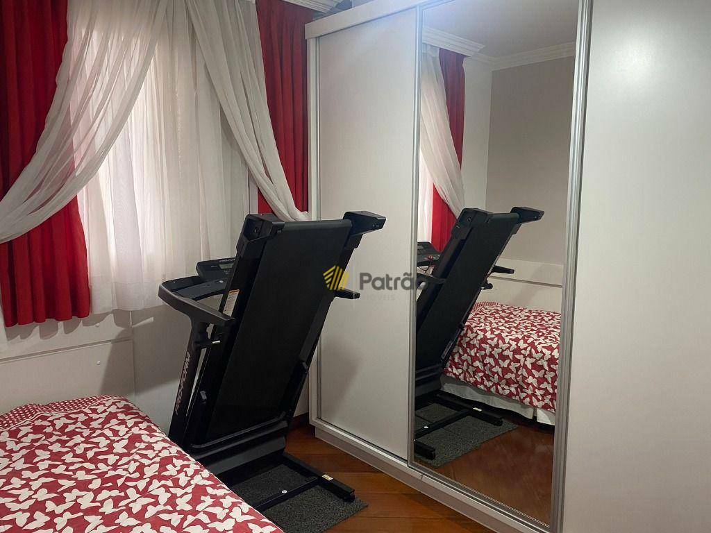 Apartamento à venda com 4 quartos, 135m² - Foto 21