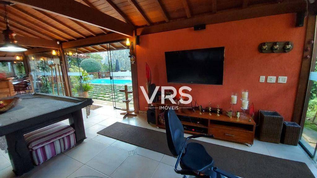 Casa à venda com 5 quartos, 271m² - Foto 33