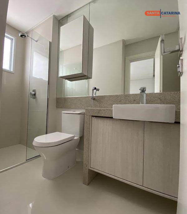 Apartamento à venda com 4 quartos, 237m² - Foto 23