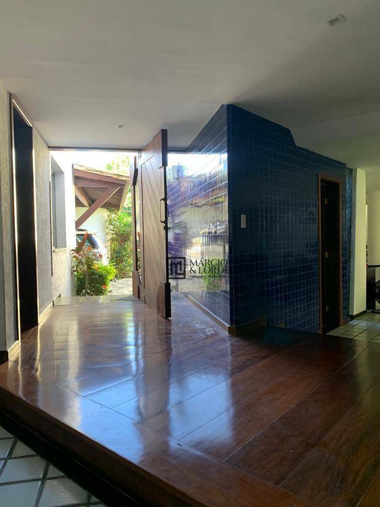 Casa à venda com 5 quartos, 433m² - Foto 3