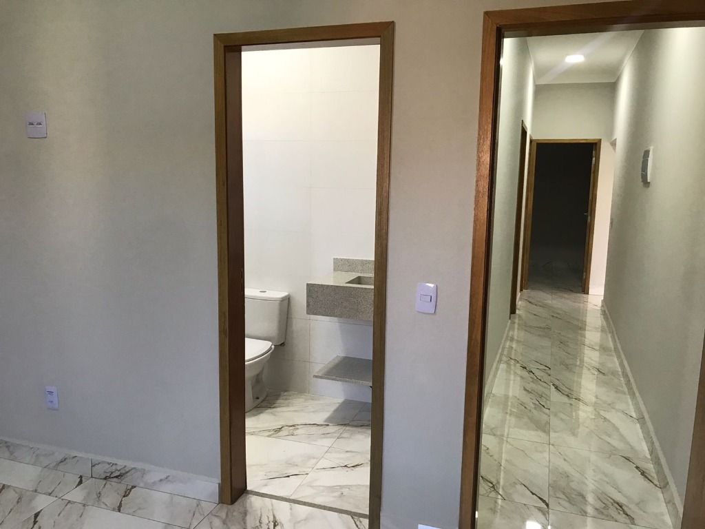 Casa à venda com 3 quartos, 110m² - Foto 3