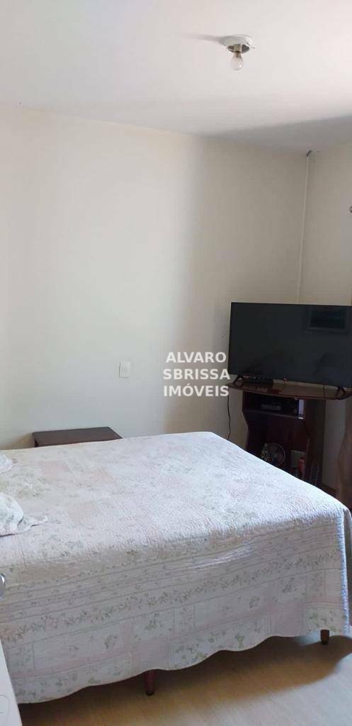 Casa à venda com 3 quartos, 200m² - Foto 6