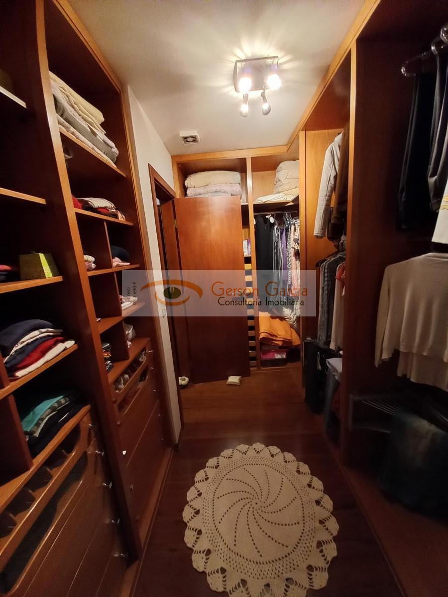 Casa à venda com 3 quartos, 370m² - Foto 23