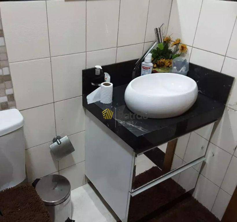 Sobrado à venda com 3 quartos, 240m² - Foto 17