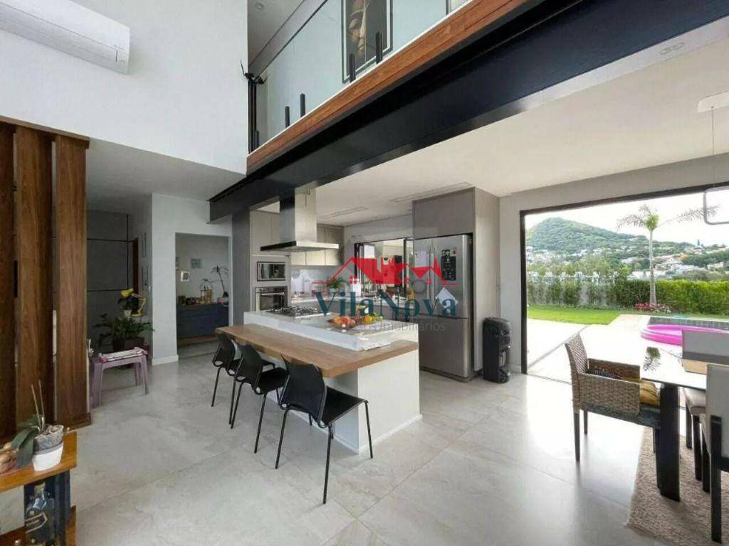 Casa à venda com 4 quartos, 302m² - Foto 15