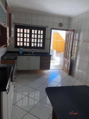 Sobrado à venda com 3 quartos, 143m² - Foto 4