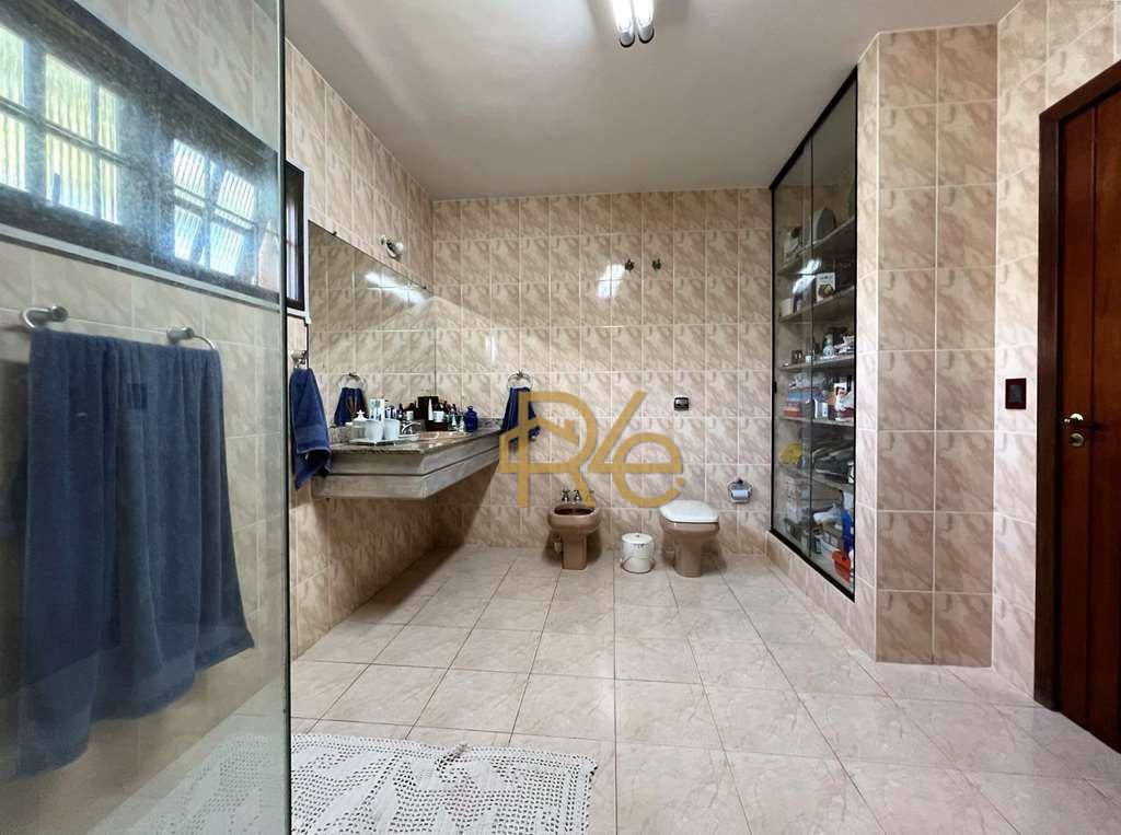 Casa de Condomínio à venda com 4 quartos, 350m² - Foto 26