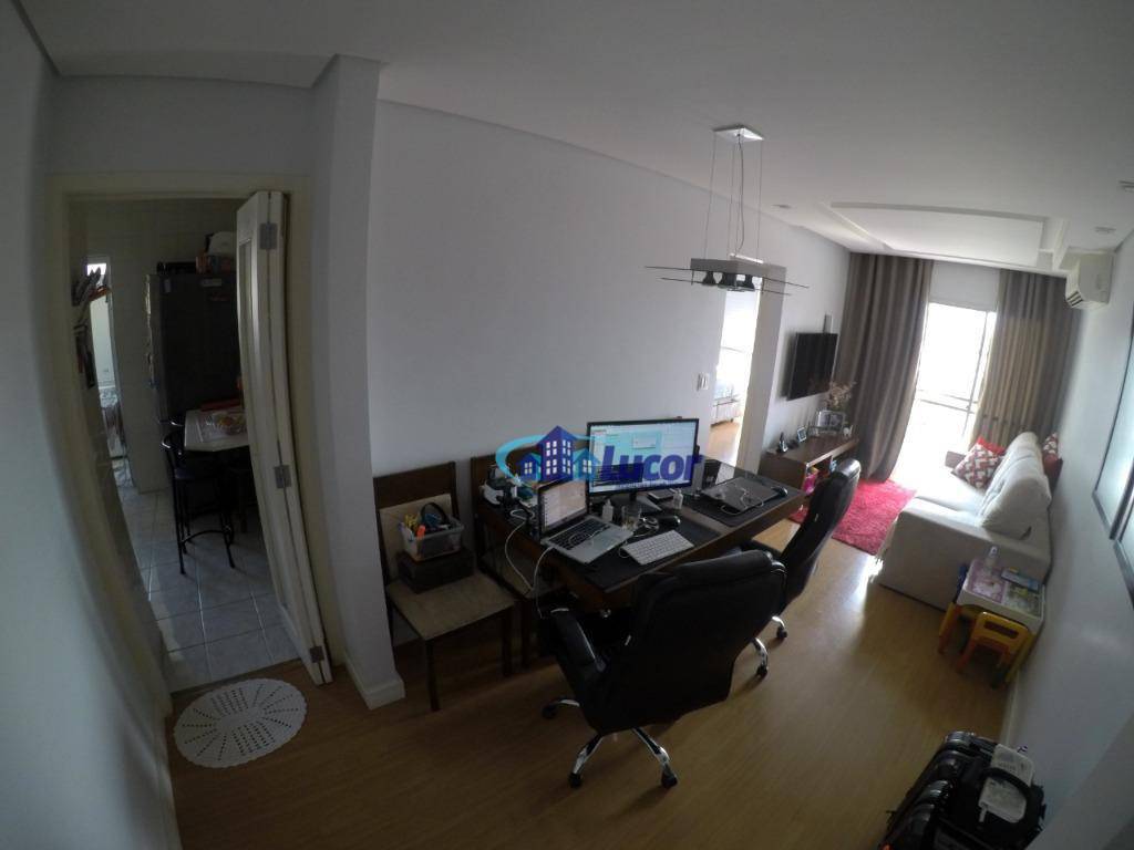 Apartamento à venda com 2 quartos, 60m² - Foto 4