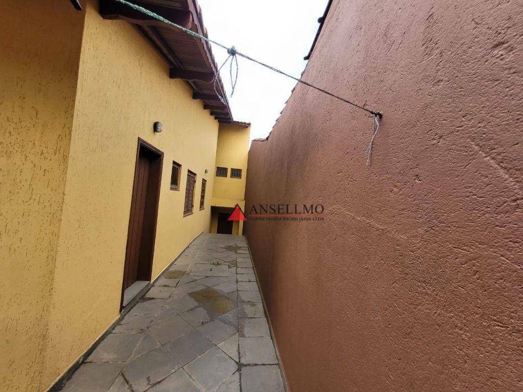 Casa à venda com 4 quartos, 267m² - Foto 49