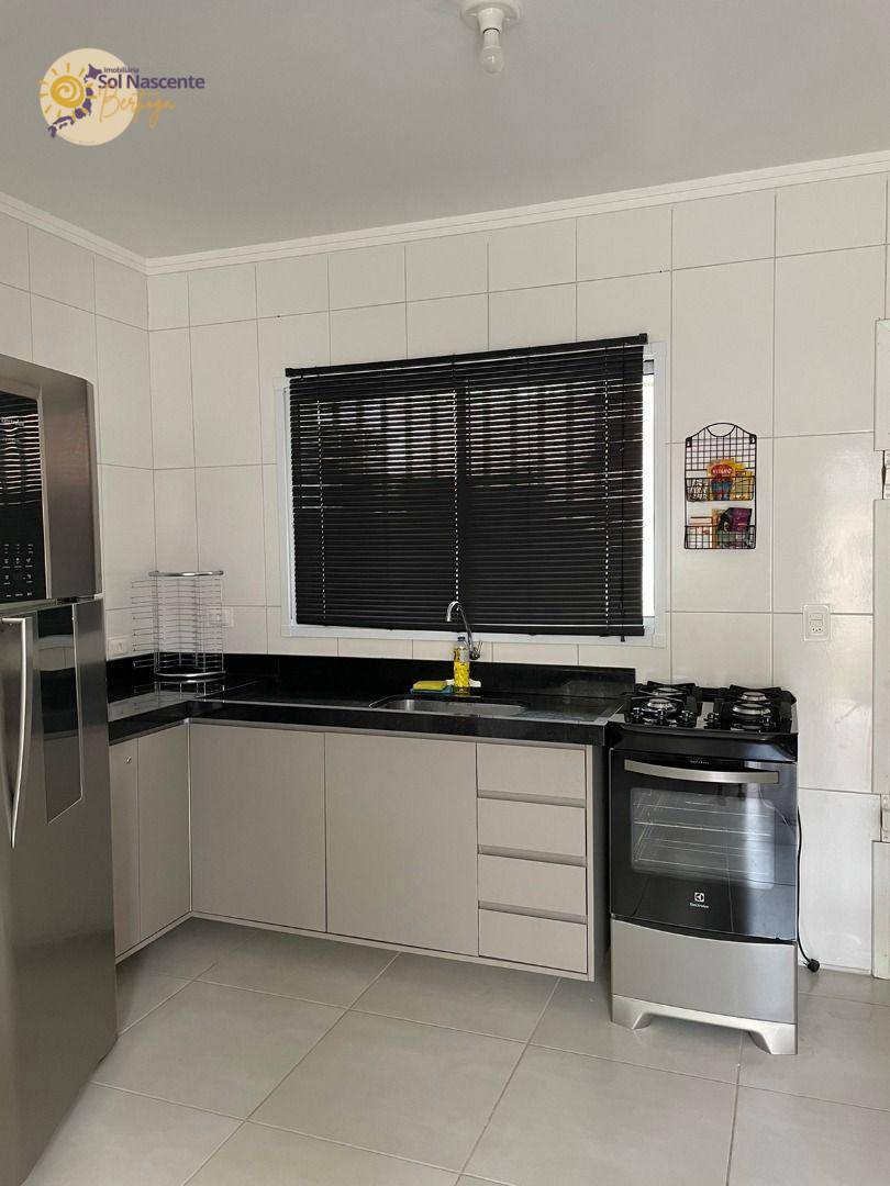 Casa para alugar com 3 quartos, 81m² - Foto 14