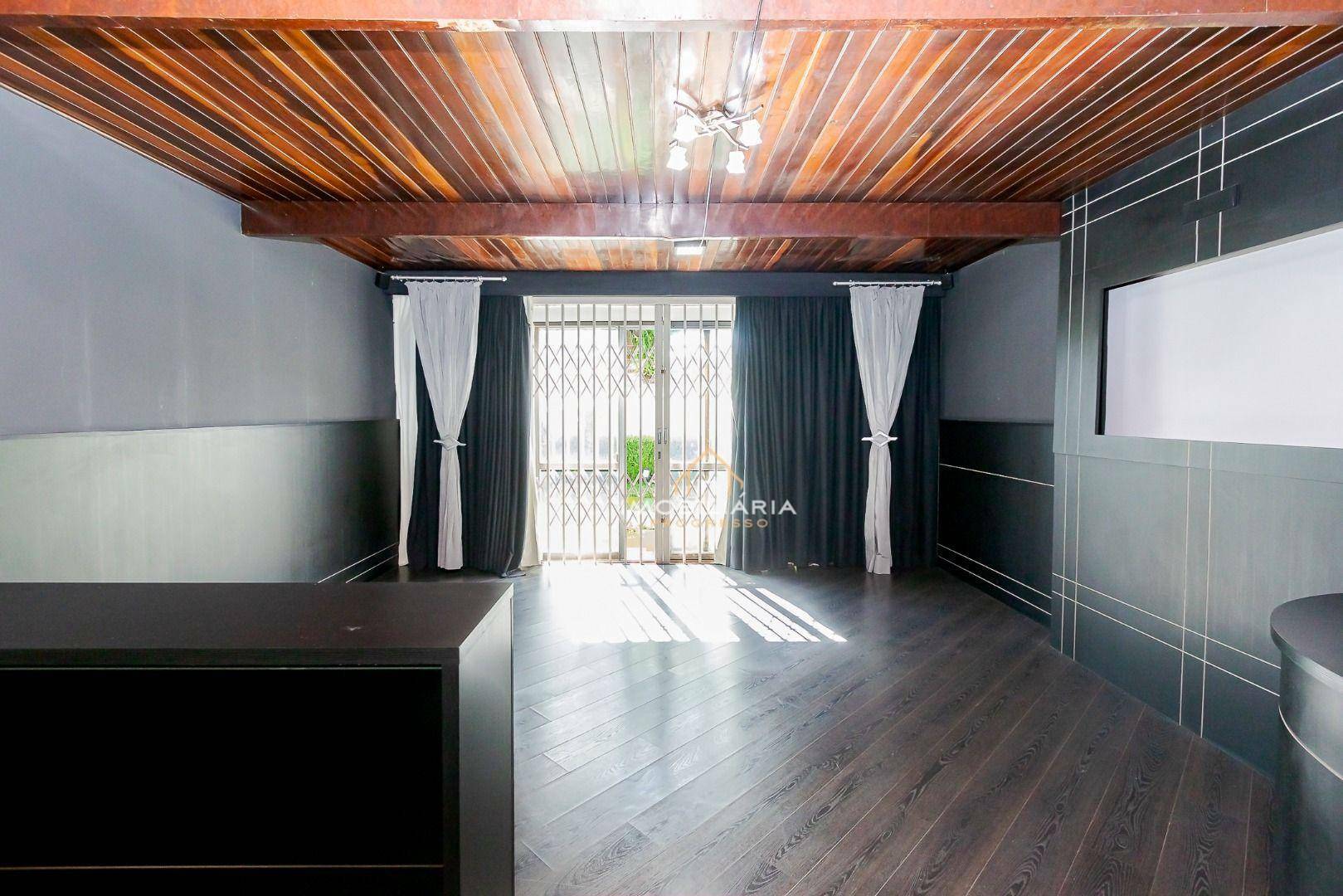 Casa para alugar com 3 quartos, 280m² - Foto 14