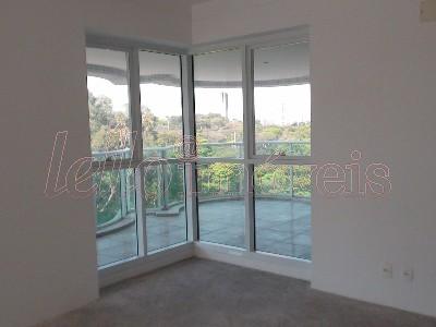 Apartamento à venda com 4 quartos, 241m² - Foto 2