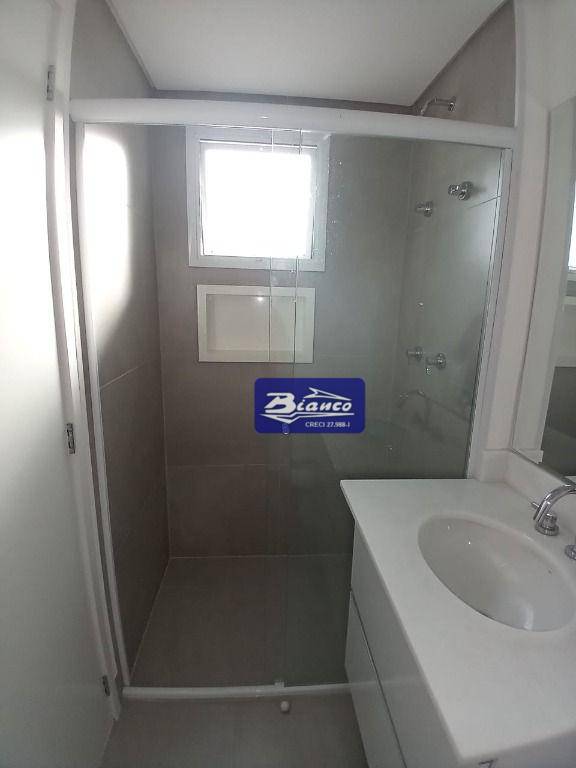 Apartamento para alugar com 3 quartos, 93m² - Foto 13