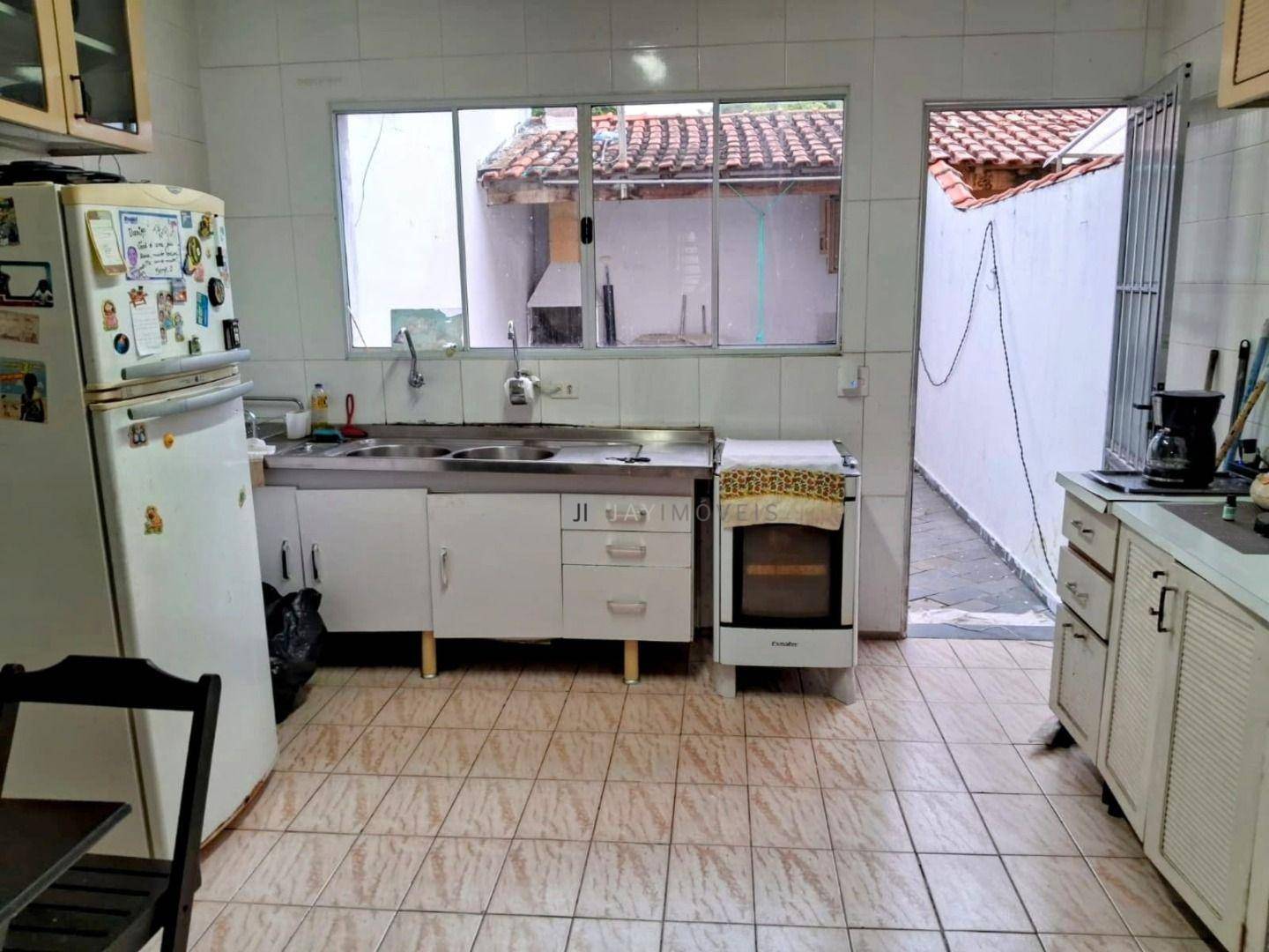 Sobrado à venda com 2 quartos, 120m² - Foto 13