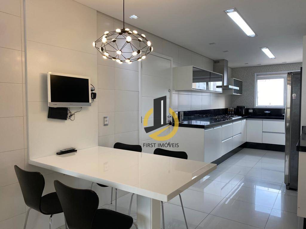 Apartamento à venda com 4 quartos, 240m² - Foto 13