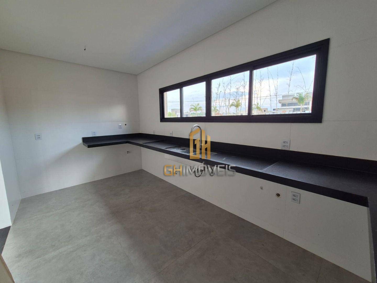 Casa de Condomínio à venda com 4 quartos, 218m² - Foto 30