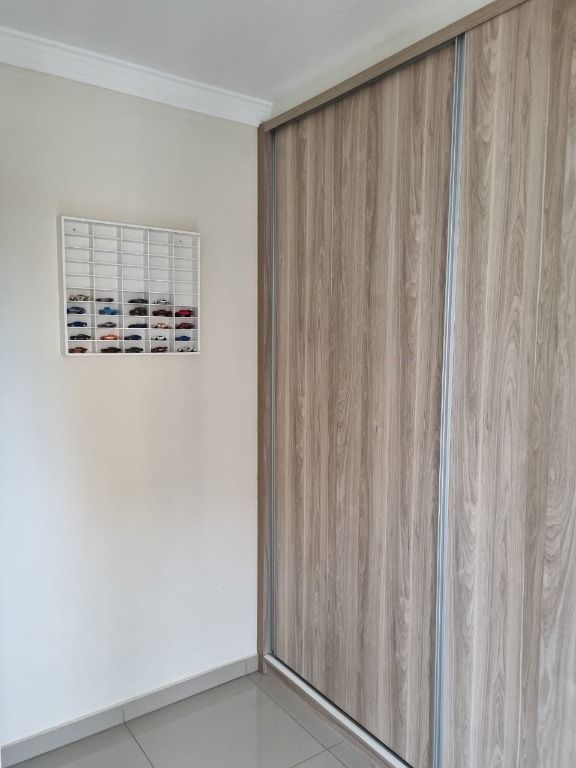 Apartamento à venda com 2 quartos, 63m² - Foto 2