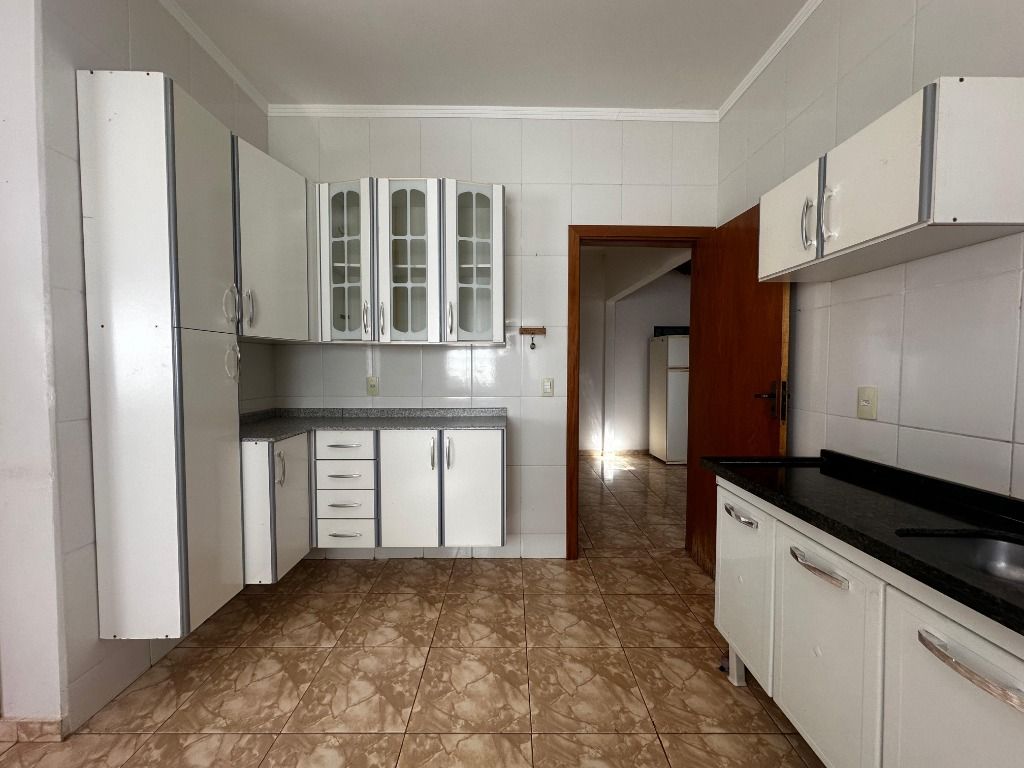 Casa à venda com 3 quartos, 110m² - Foto 18