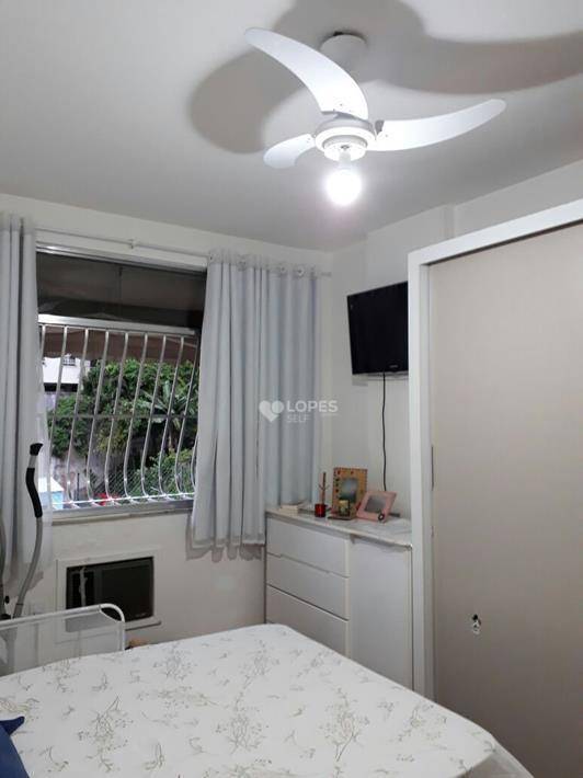 Apartamento à venda com 2 quartos, 72m² - Foto 3