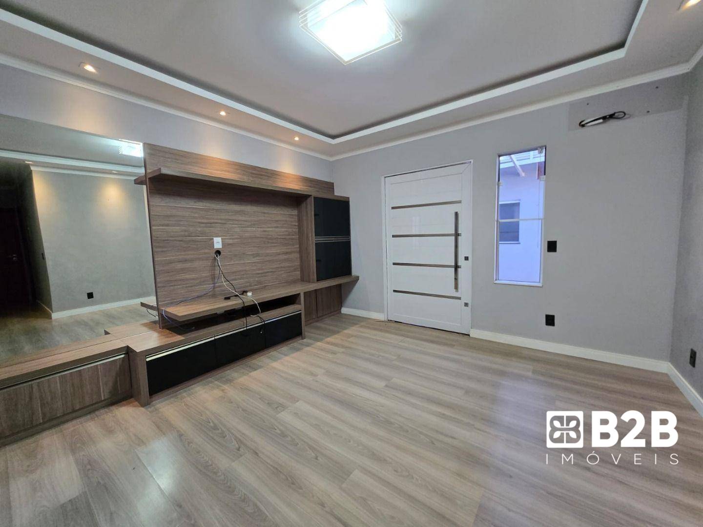 Casa à venda com 3 quartos, 166m² - Foto 5