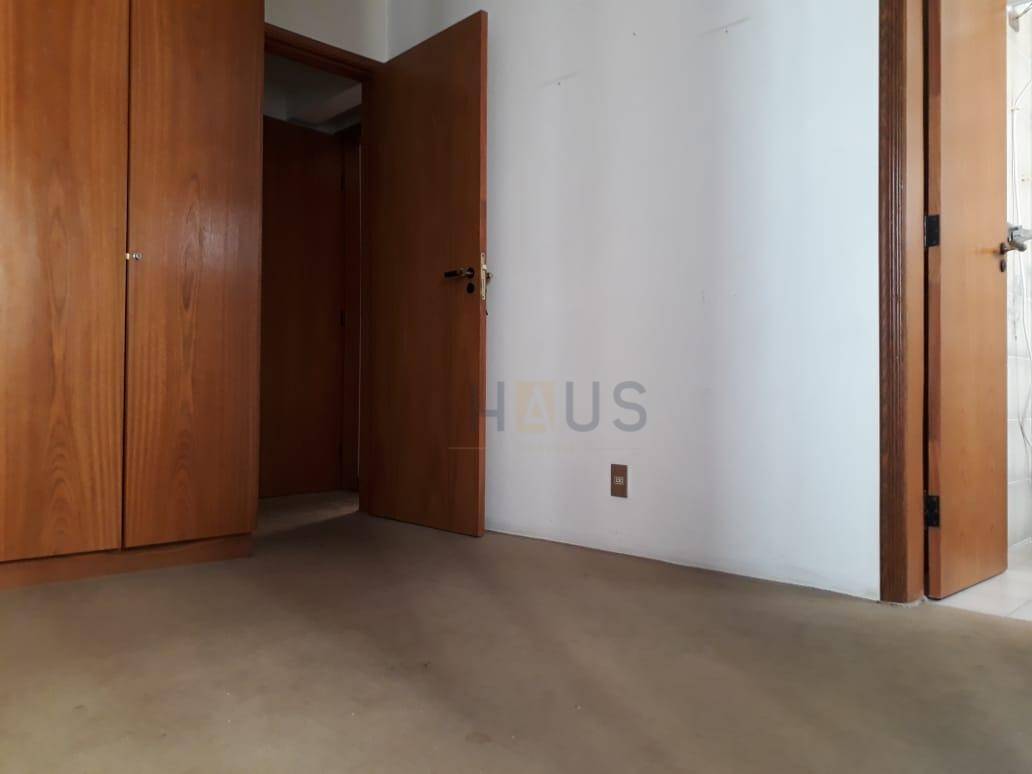 Apartamento à venda com 4 quartos, 160m² - Foto 10