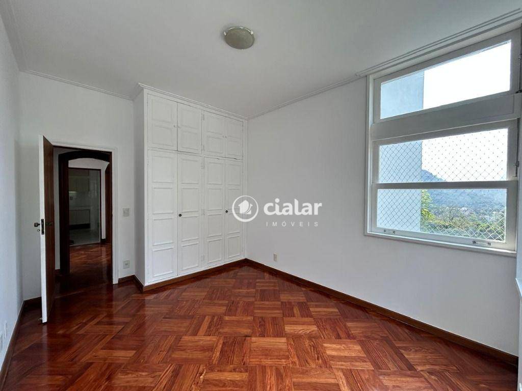 Apartamento à venda com 4 quartos, 152m² - Foto 12