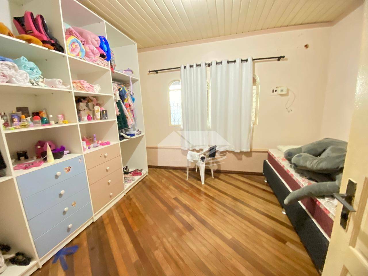 Casa à venda com 3 quartos, 200m² - Foto 8