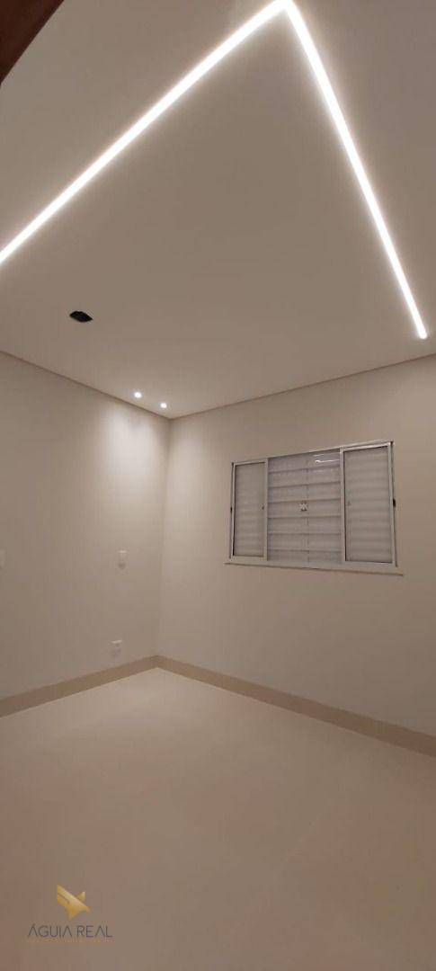 Casa à venda com 3 quartos, 199m² - Foto 11