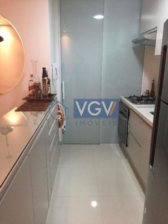 Apartamento à venda com 2 quartos, 55m² - Foto 7