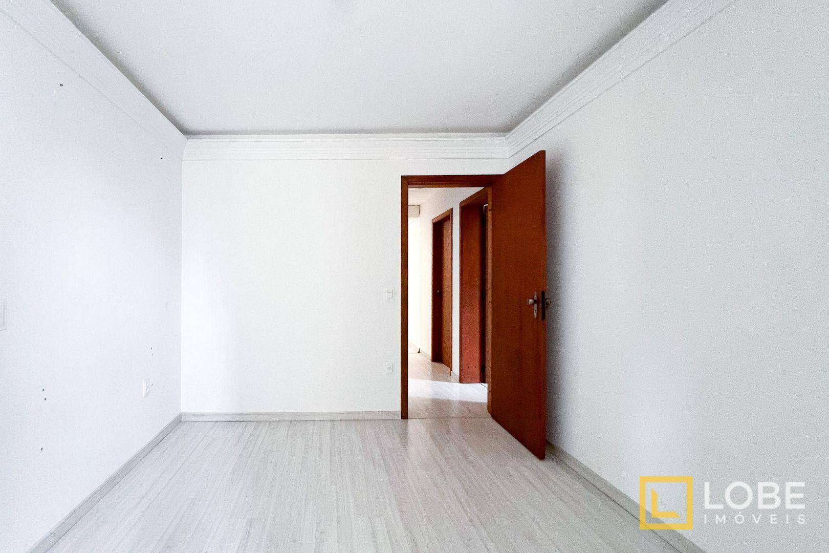 Apartamento à venda com 3 quartos, 120m² - Foto 8