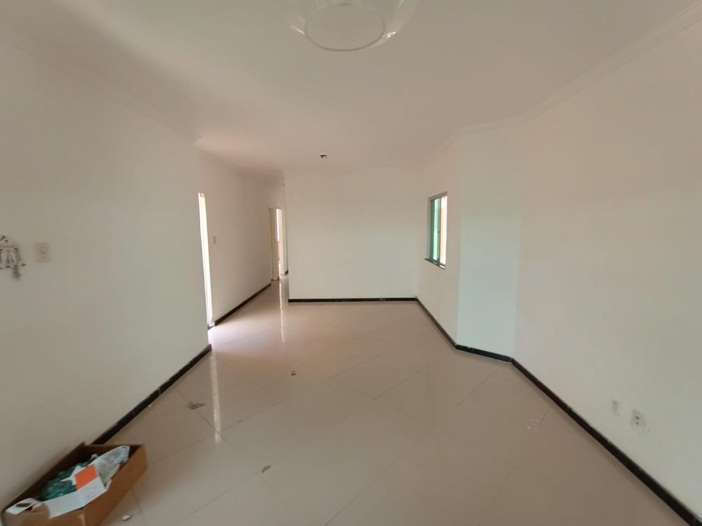 Casa para alugar com 4 quartos, 200m² - Foto 11