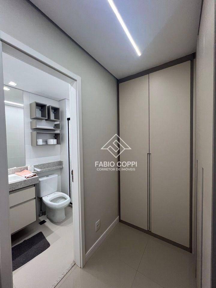 Apartamento à venda com 3 quartos, 159m² - Foto 13