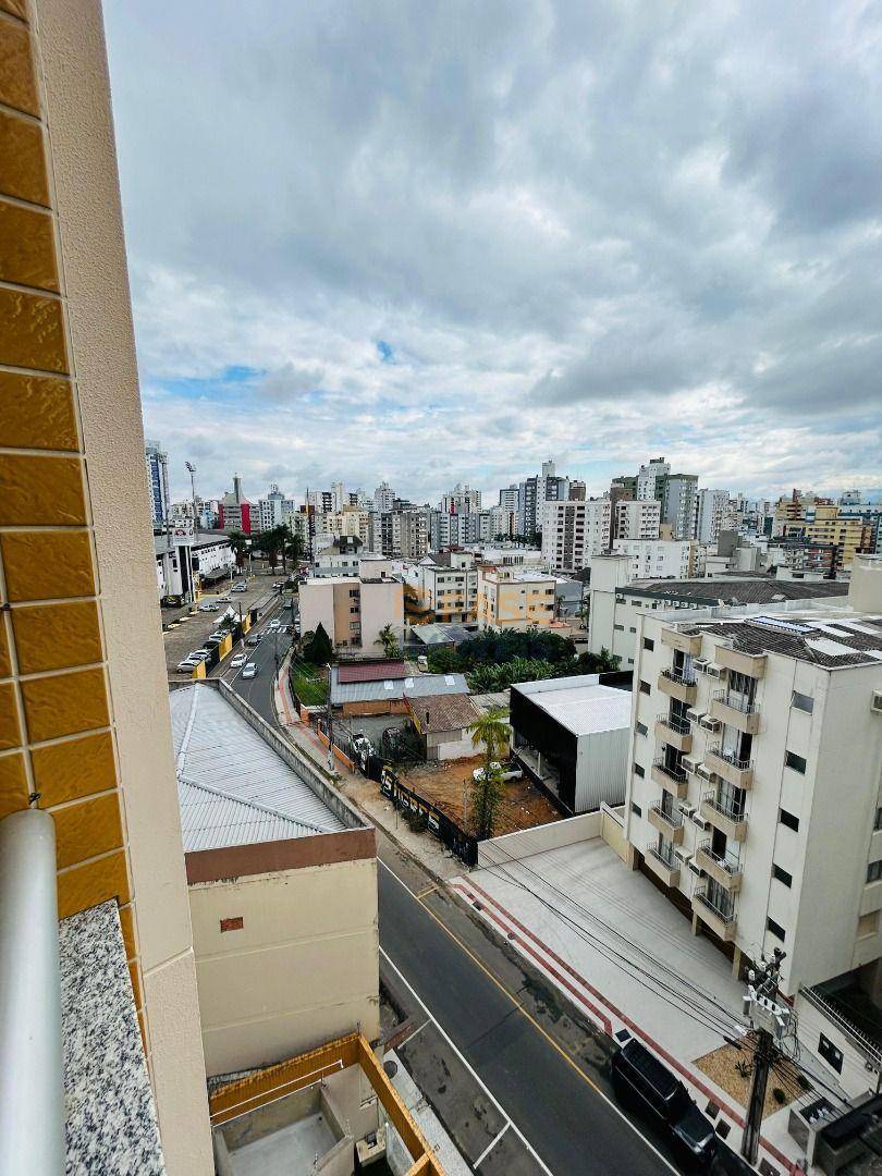 Apartamento à venda com 3 quartos, 80m² - Foto 15