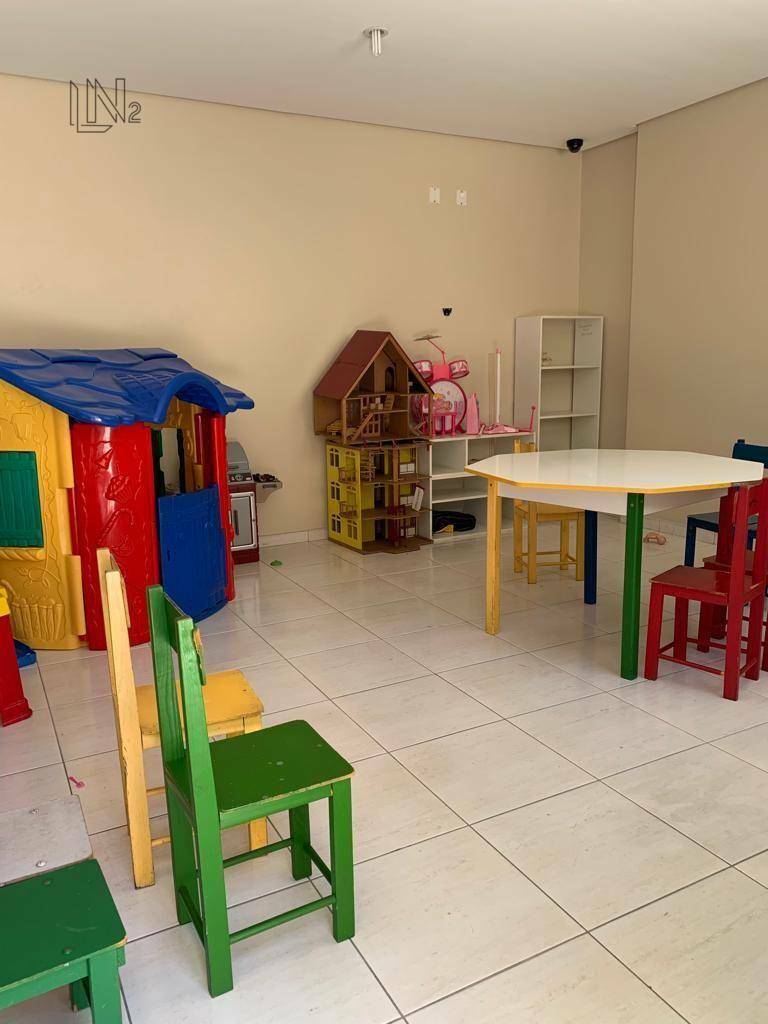 Apartamento à venda com 3 quartos, 137m² - Foto 35