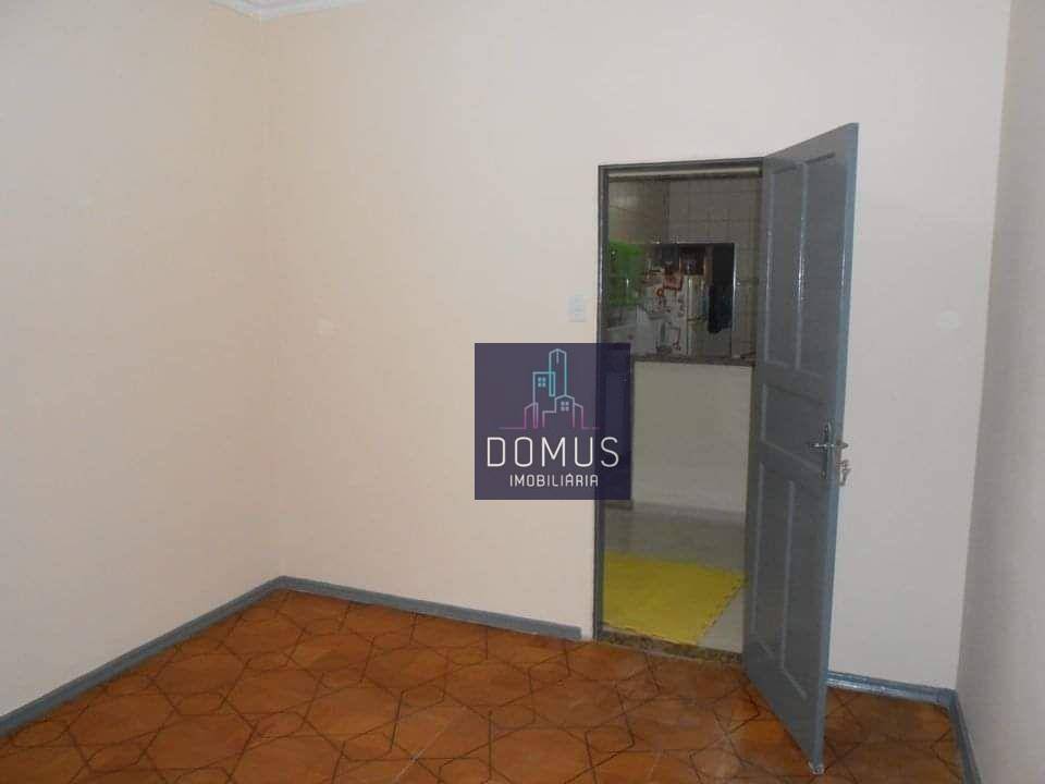 Casa à venda com 3 quartos, 208m² - Foto 3