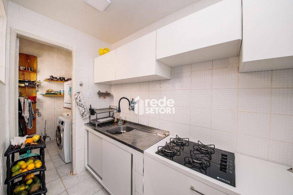 Apartamento à venda com 3 quartos, 90m² - Foto 3