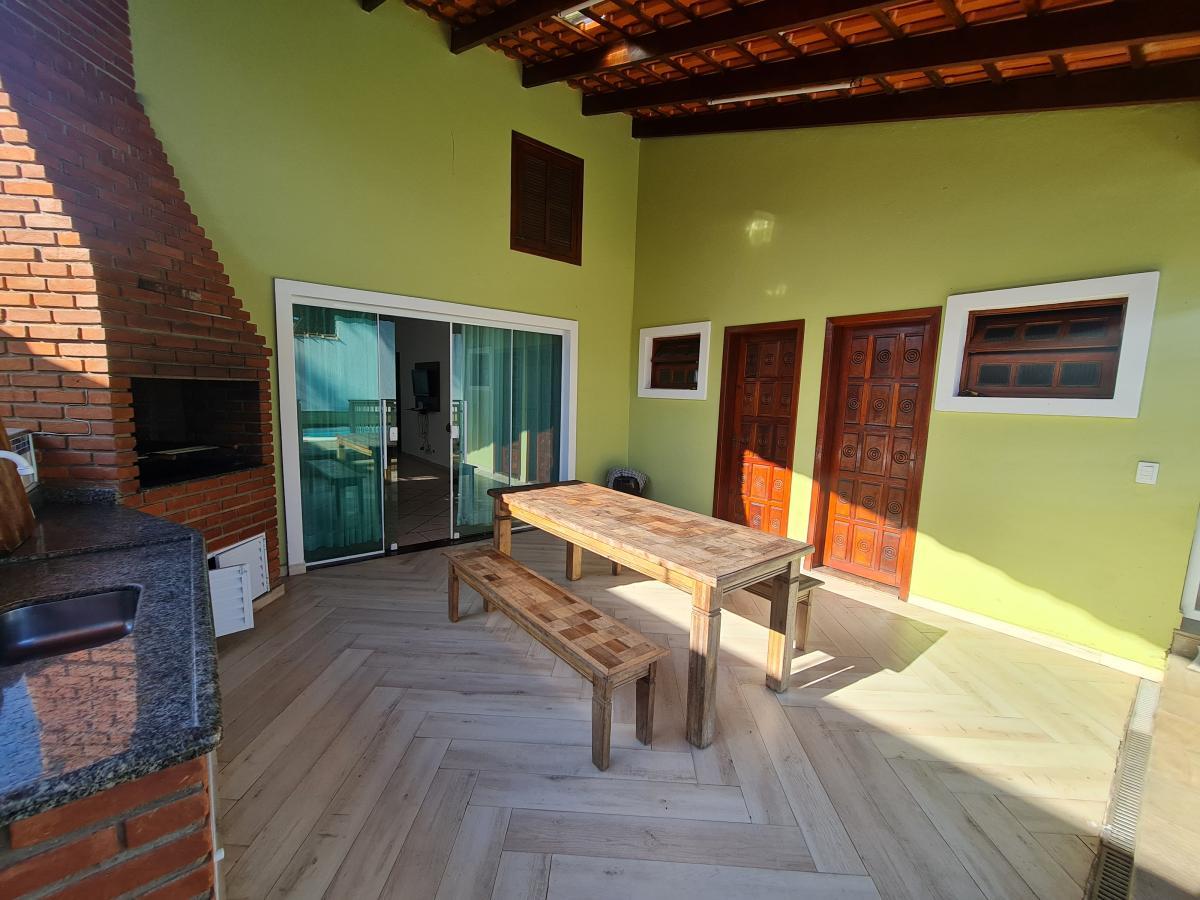 Casa à venda com 3 quartos, 360m² - Foto 15